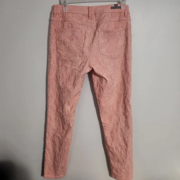 LC Lauren Conrad Pink Textured Pants, size 6 - Picture 2 of 9